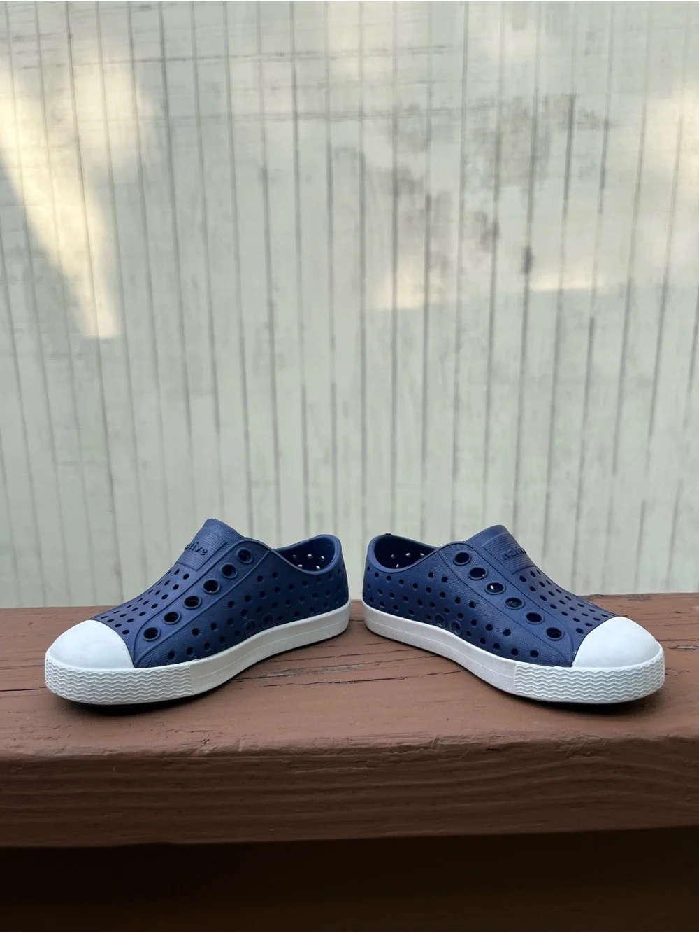 Native Kids Jefferson Shoes in Navy and White